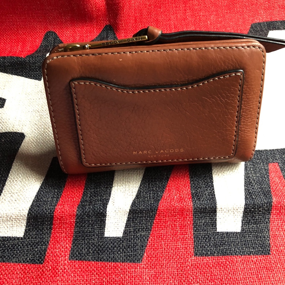 Marc Jacobs pebbles grain wallet